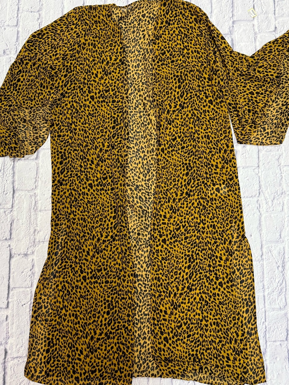 Source Unknown Yellow and Black Leopard Print Blouse
